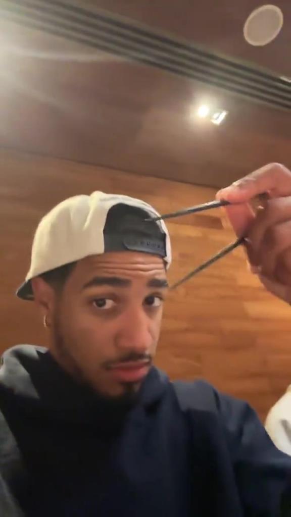 歸化歸化哈利伯頓這筷子拿的還挺標(biāo)準(zhǔn)啊！！