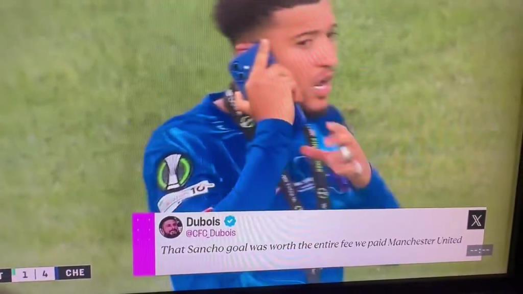 直接攤牌！桑喬賽后在場(chǎng)上煲電話粥，大聲說(shuō)自己不回曼聯(lián)